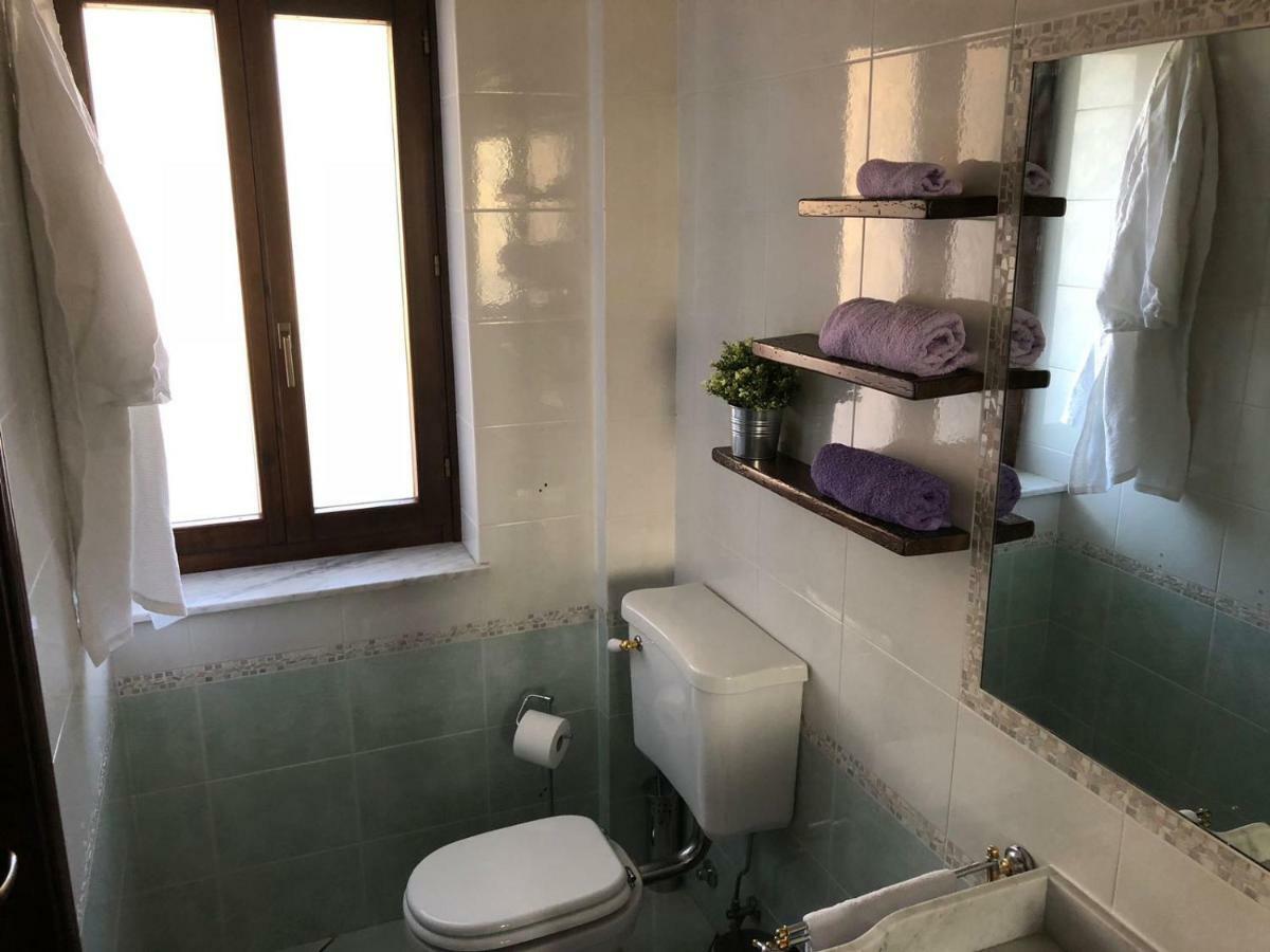 Adele'S Apartment - Mulinia Residence Ачиреале Екстериор снимка