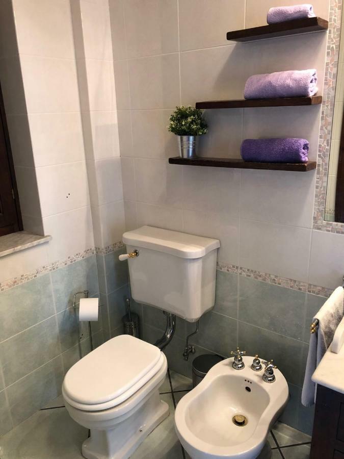 Adele'S Apartment - Mulinia Residence Ачиреале Екстериор снимка
